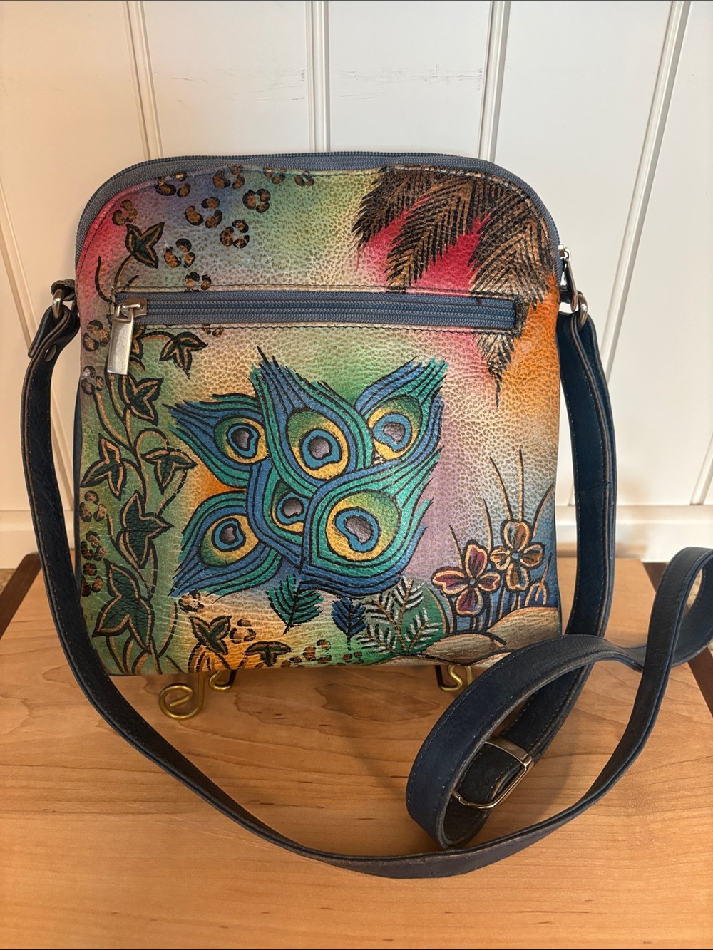 Biacci Hand-Painted Leather Crossbody Handbag Peacock Feathers Great Condition!